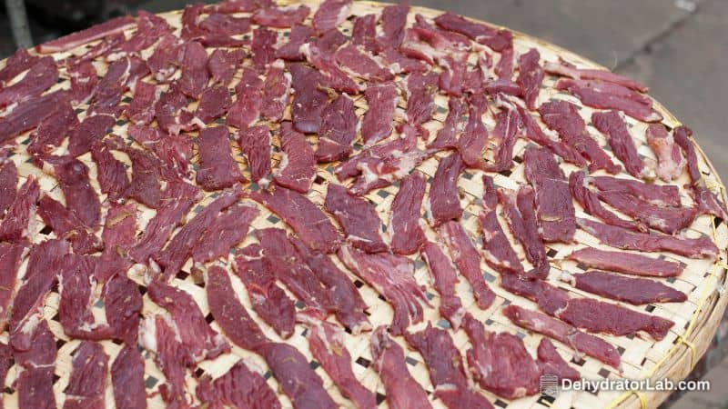 Dehydrate Food Without Electricity: Sun Drying, Air Drying & Solar Tips